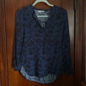 Old Navy Blue Floral Top sz M